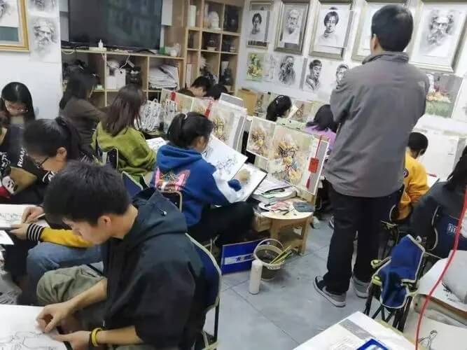 郑州画室高考美术集训班